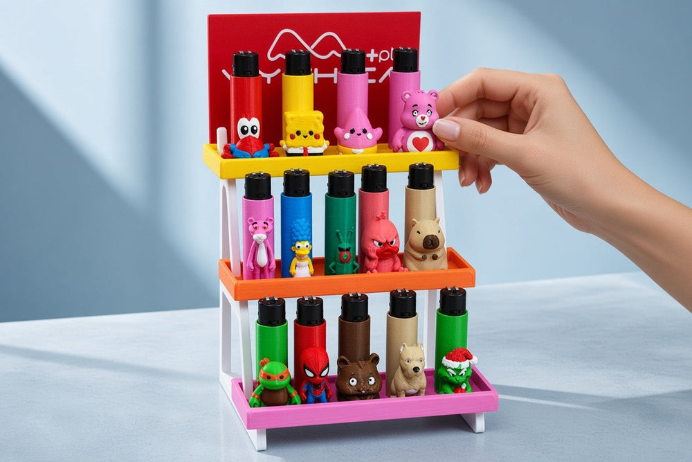 Renkli stand ve figürlü çakmaklar, yakın çekim. Paket sunumu için temsili görsel 4.
